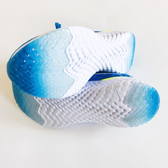 Sz 6🌹Nike Epic React flyknit running shoes - Picture 6 of 8